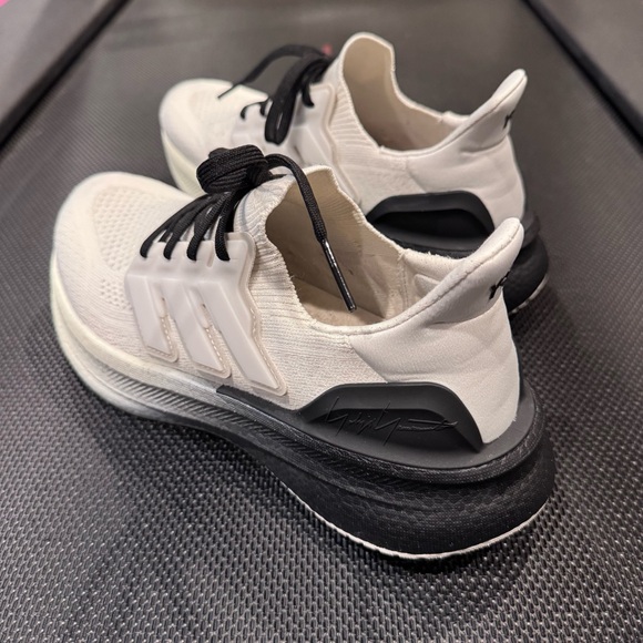 Y-3 Ultraboost 5 Running Sneakers - Picture 6 of 10